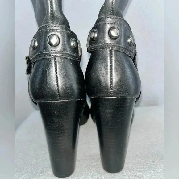 Arturo Chiang Black booties / boots leather buckle- studded  with 4” heel - Picture 8 of 10